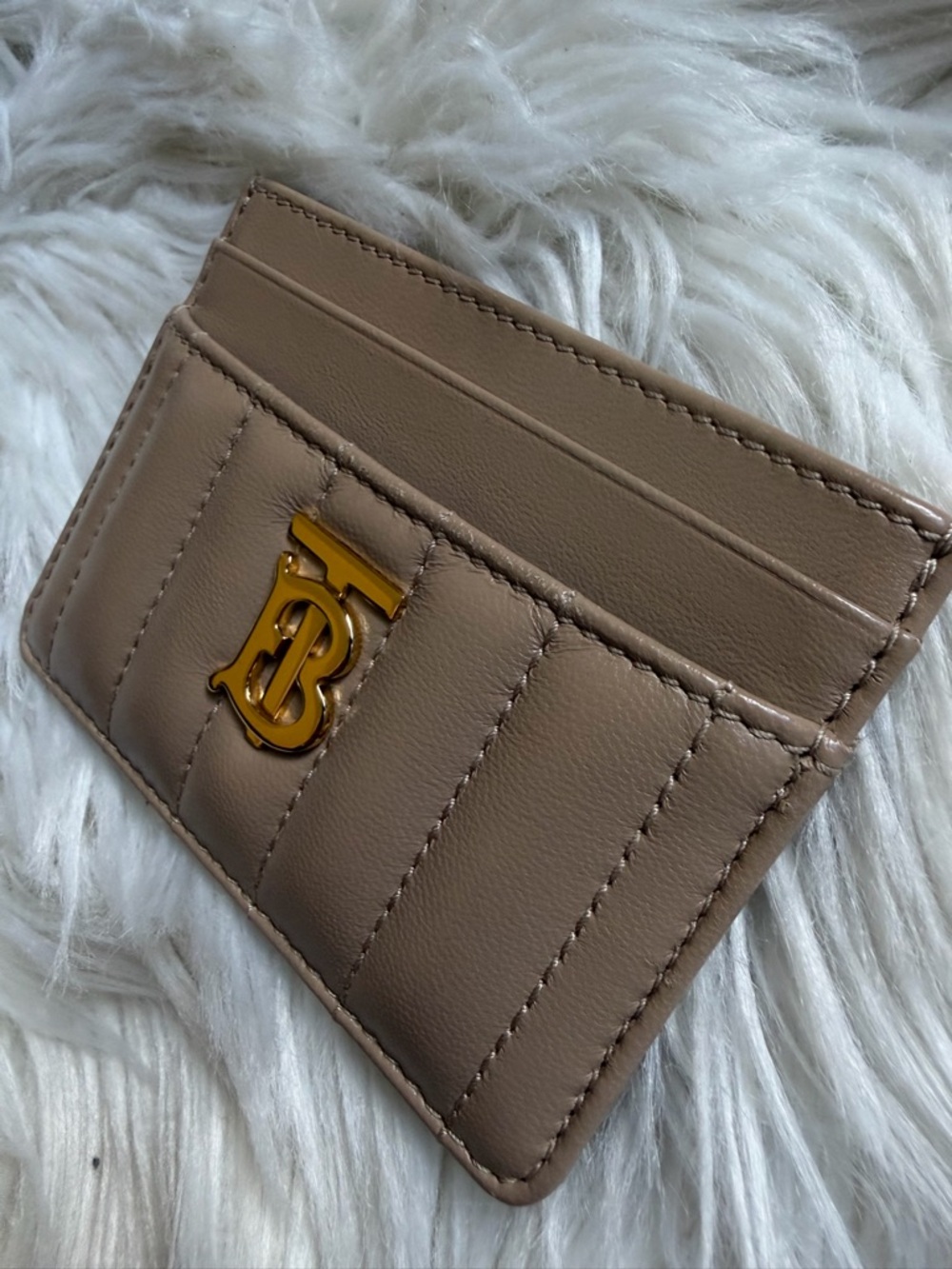 EUC Burberry leather card holder - Picture 4 of 11